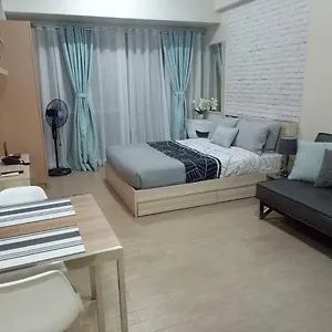  Apartment Eighty One Newport Boulevard
